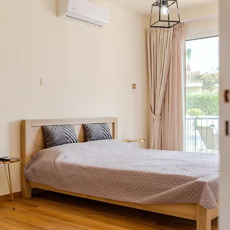 Danaos Seaside 001 With Pool In Tourist Area *