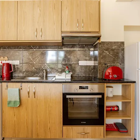 Danaos Seaside 001 With Pool In Tourist Area Apartment Paphos