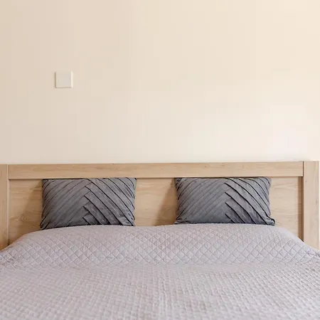 Danaos Seaside 001 With Pool In Tourist Area Пафос