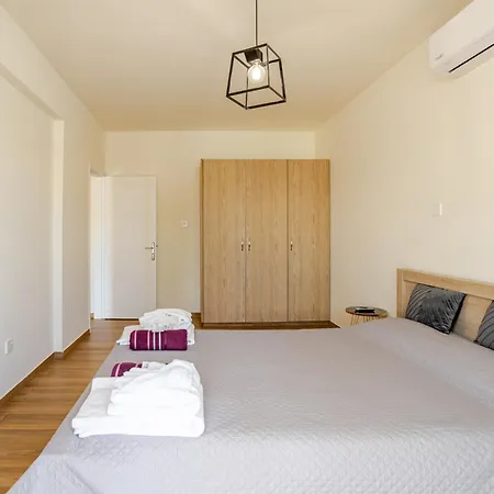 Danaos Seaside 001 With Pool In Tourist Area Апартаменты *